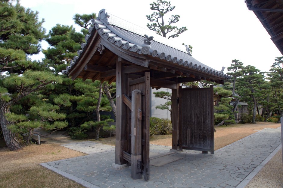 Токио тории