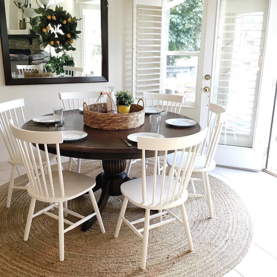 Круглый стол на маленькую кухню