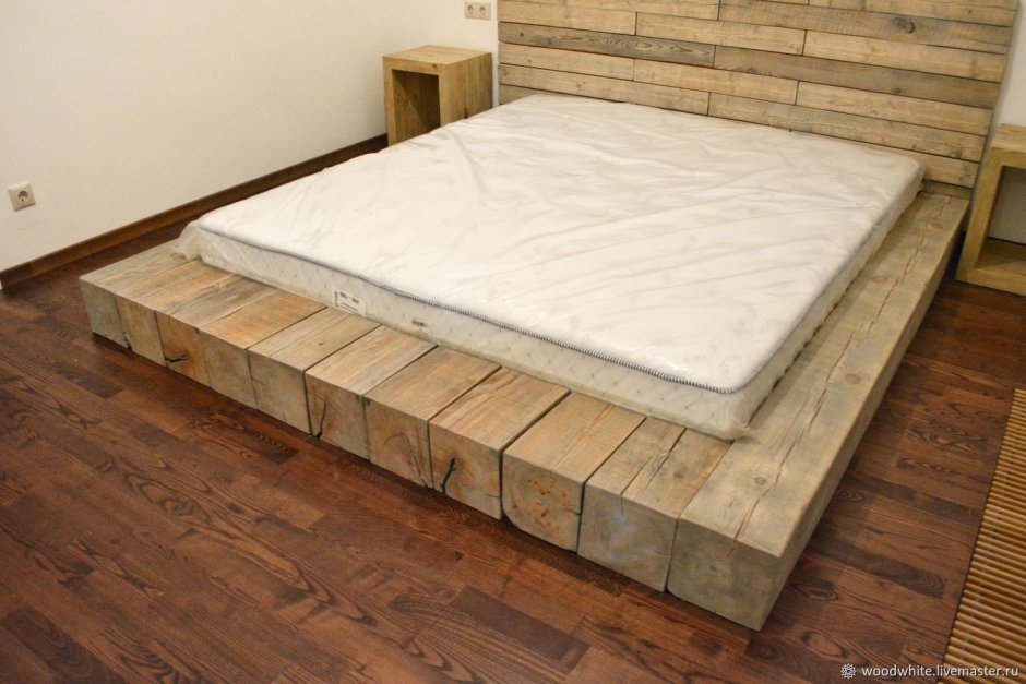 Кровать из бруса 200х200 лофт