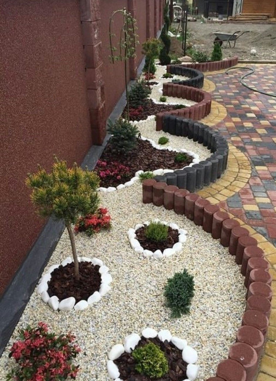 Украсить клумбу камнями