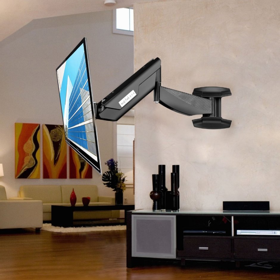 Телевизор на двери шкафа