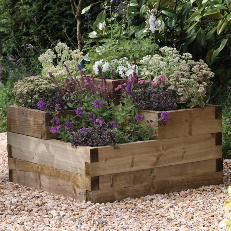 Деревянные клумбы