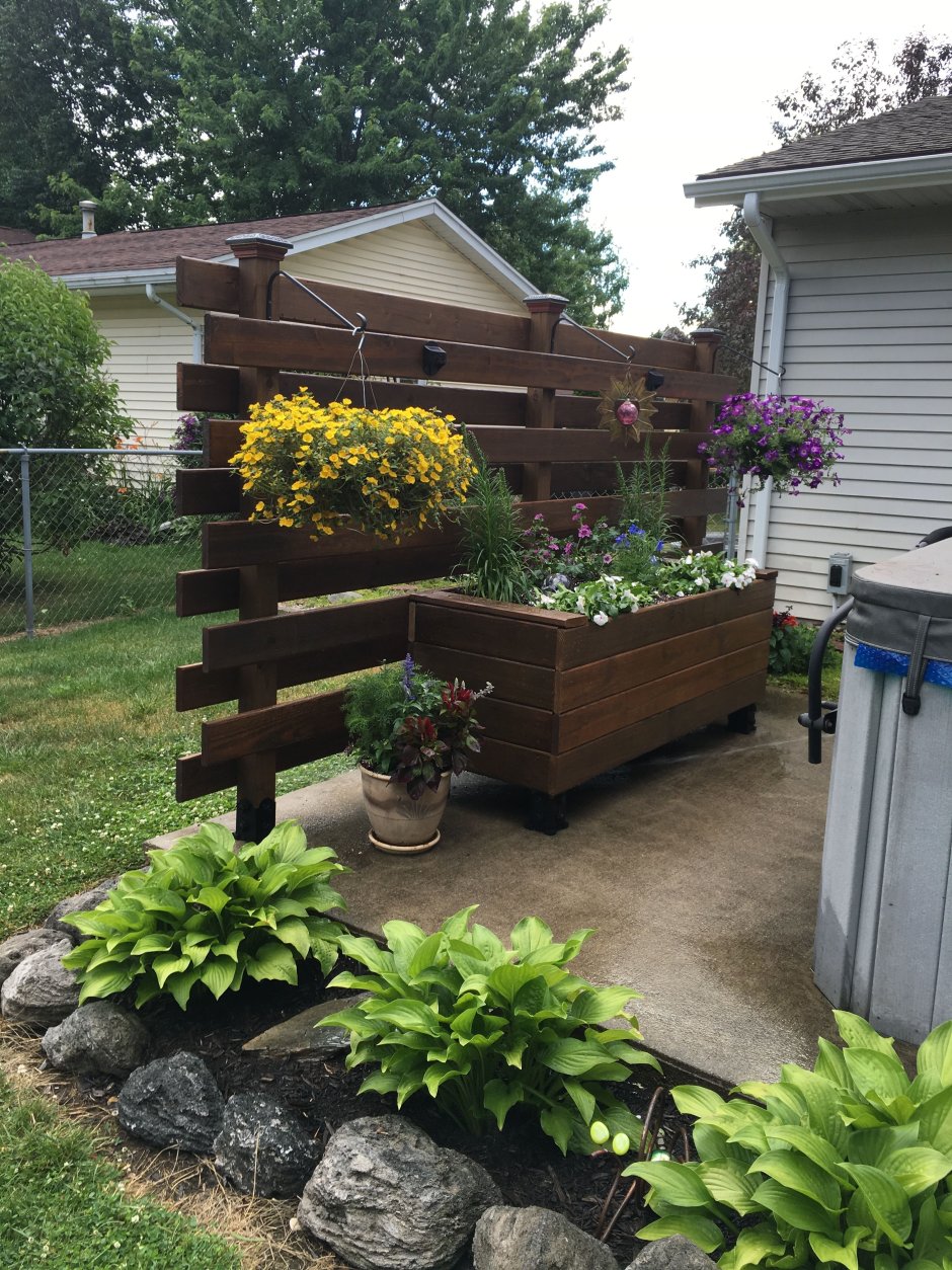 Клумбы на даче