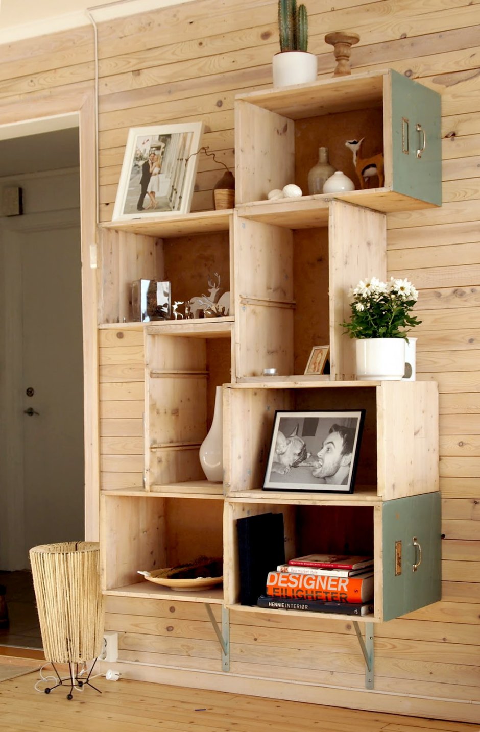 Деревянные полки