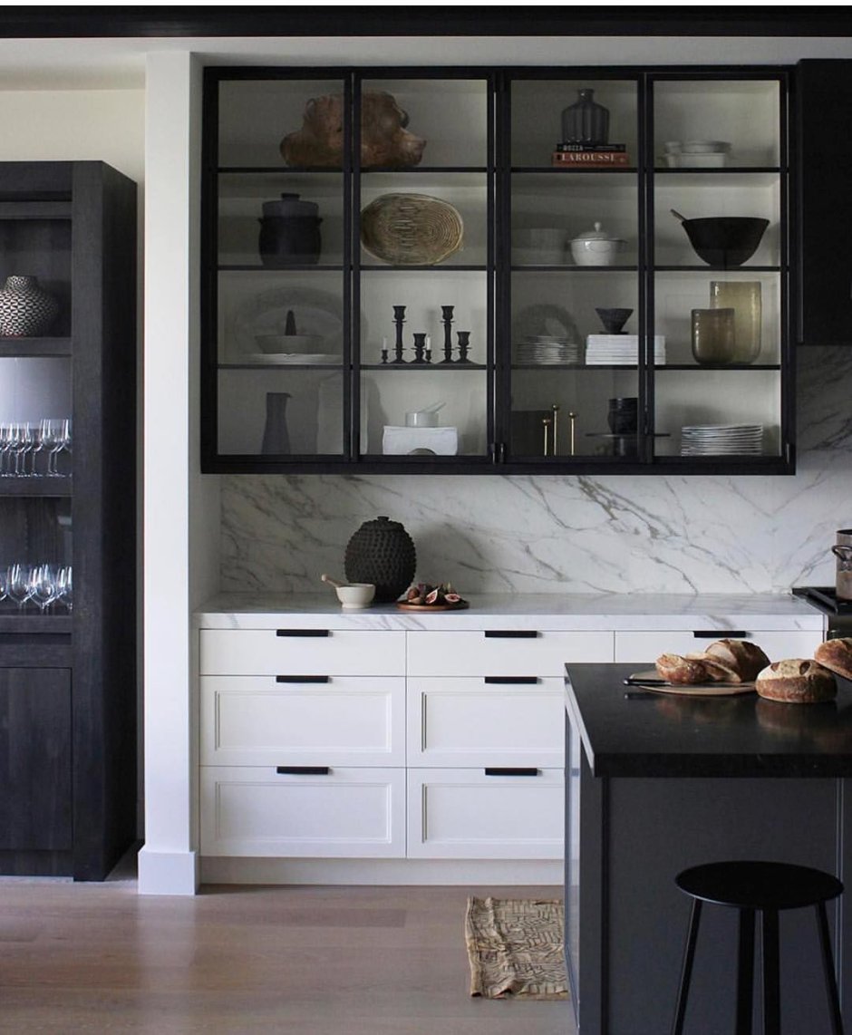 Кухонный буфет с мойкой