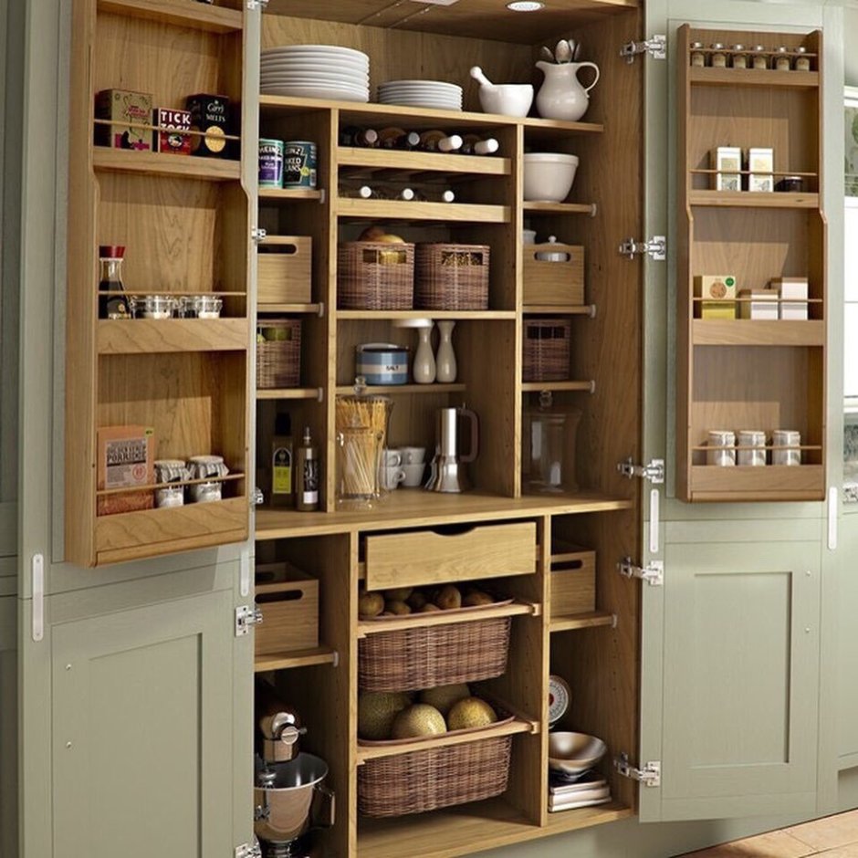 Невысокий шкаф для посуды