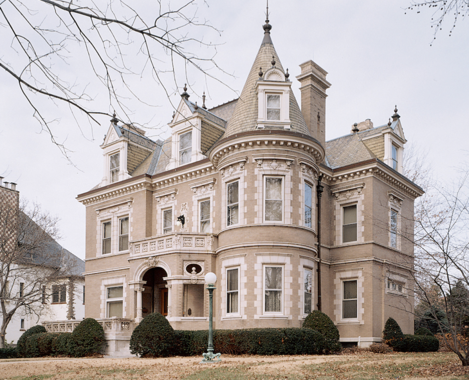 Особняк в викторианском стиле США