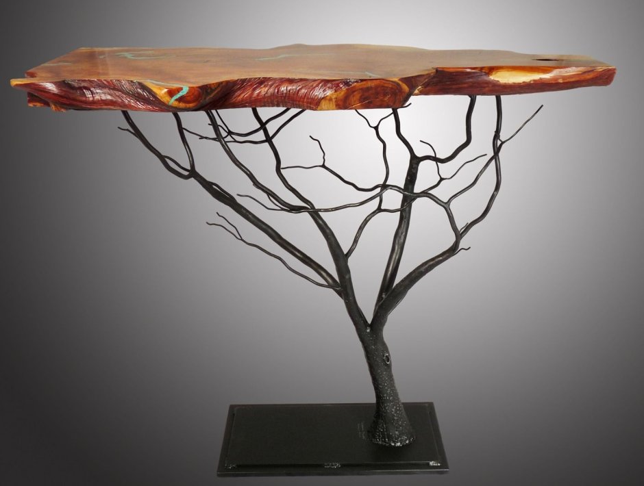 Необычные столы из металла и дерева