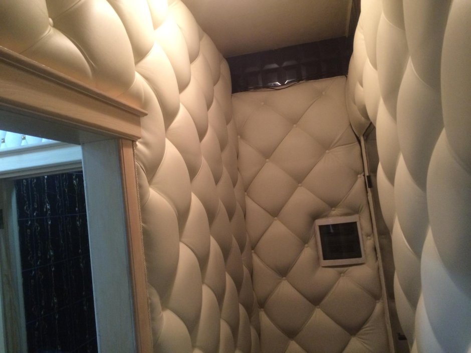 Отделка стен мягкими панелями