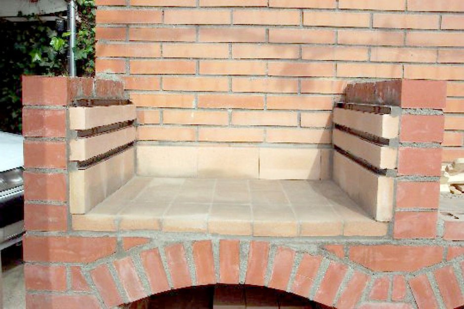 Уличная печь для дачи из кирпича