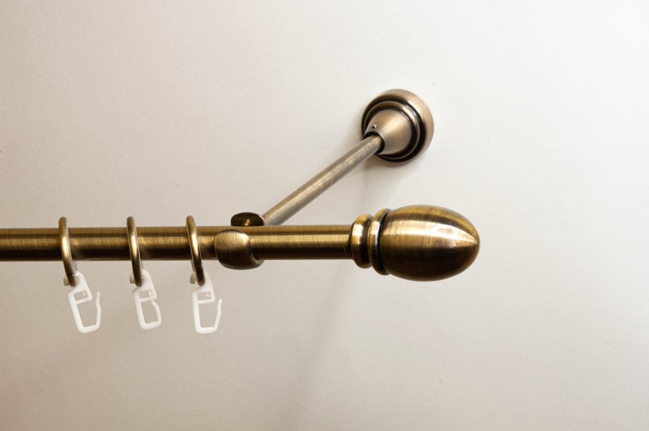 Железный карниз для штор