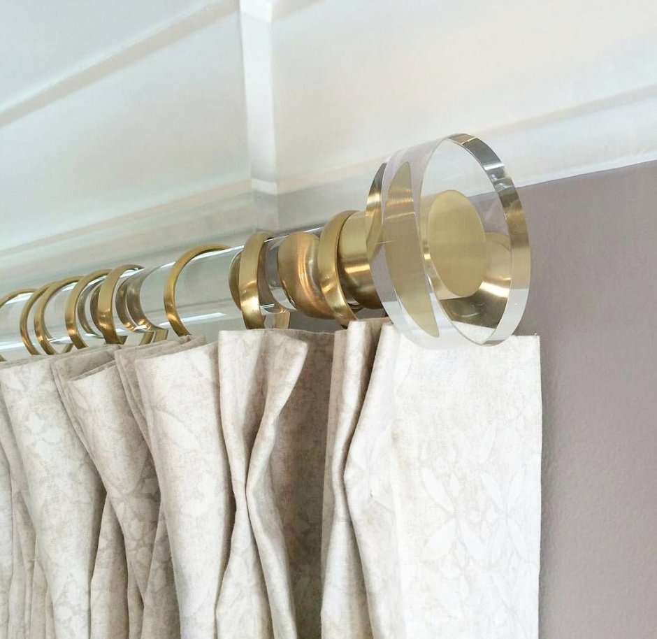 Прозрачный карниз