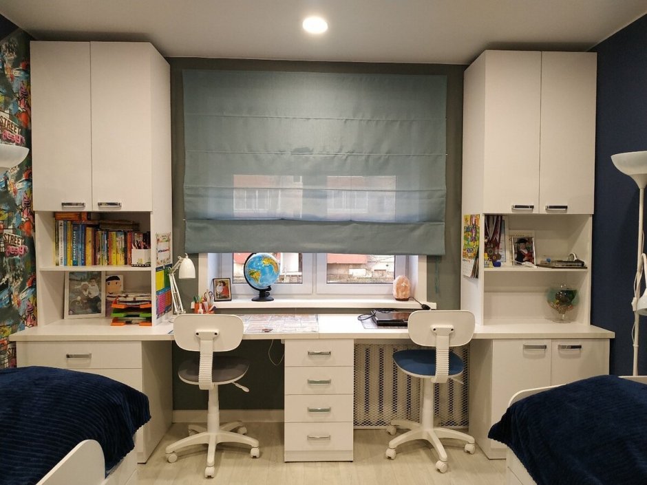 Угловой письменный стол