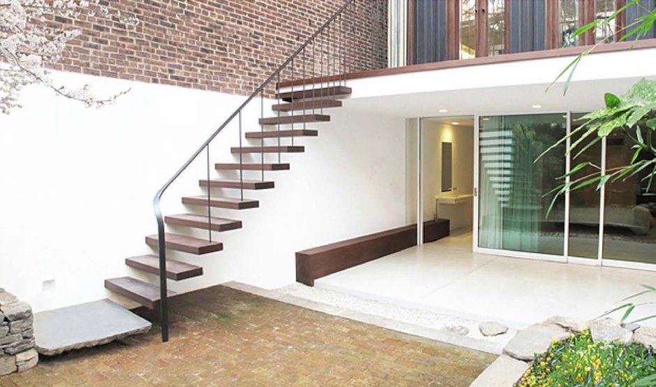 Дуплекс с наружной лестницей