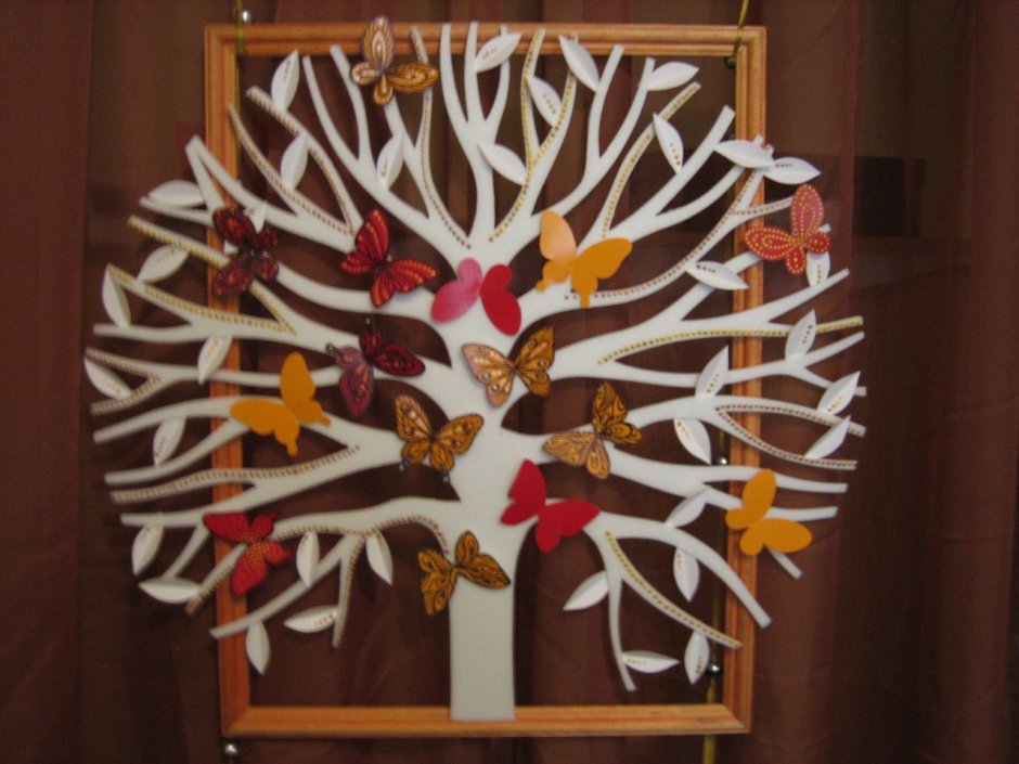 Дерево из потолочной плитки