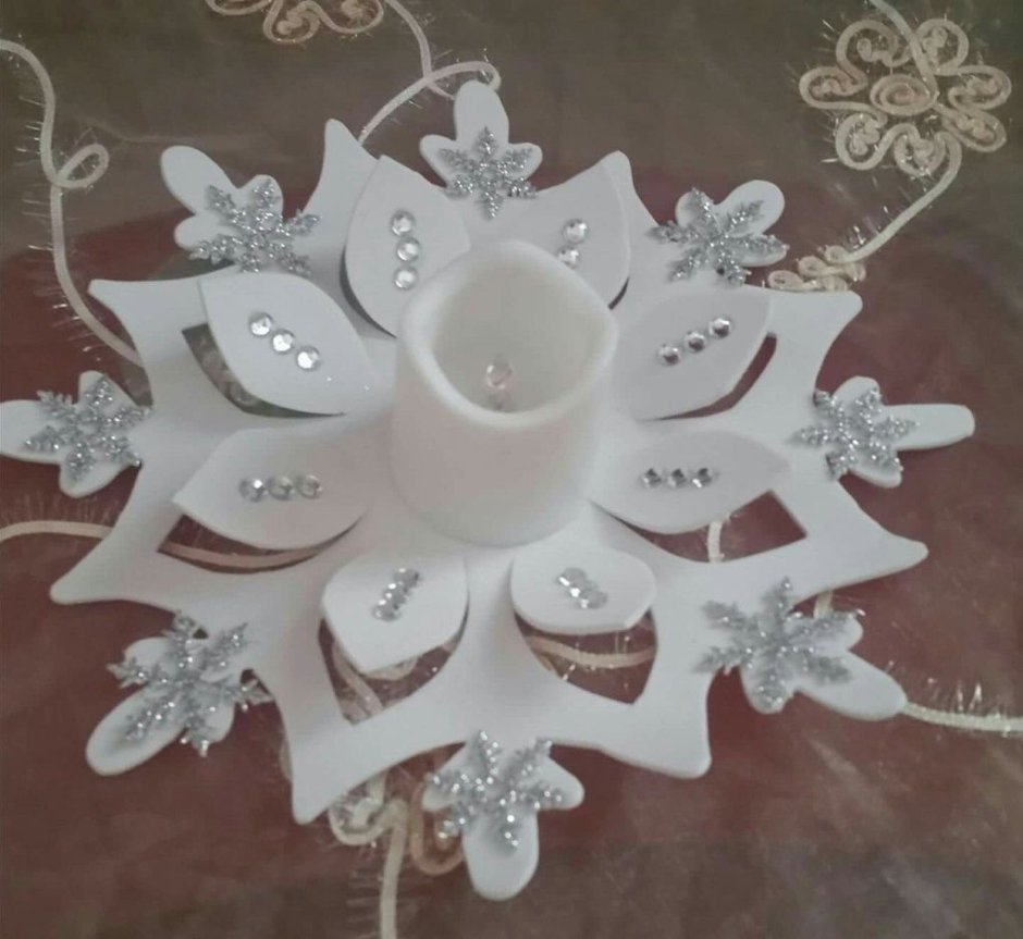 Новогодние украшения из потолочной плитки