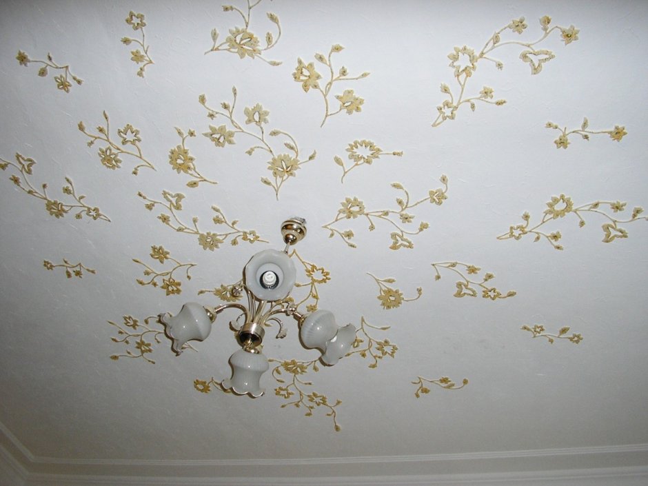 Узоры из побелки на потолке