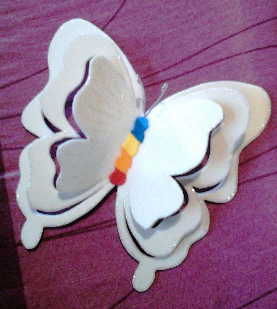 Объёмная бабочка из пенопласта