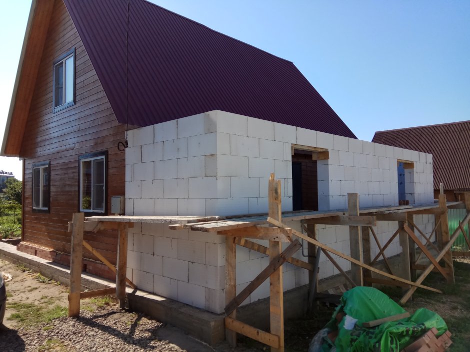 Пристройка к двускатной крыше