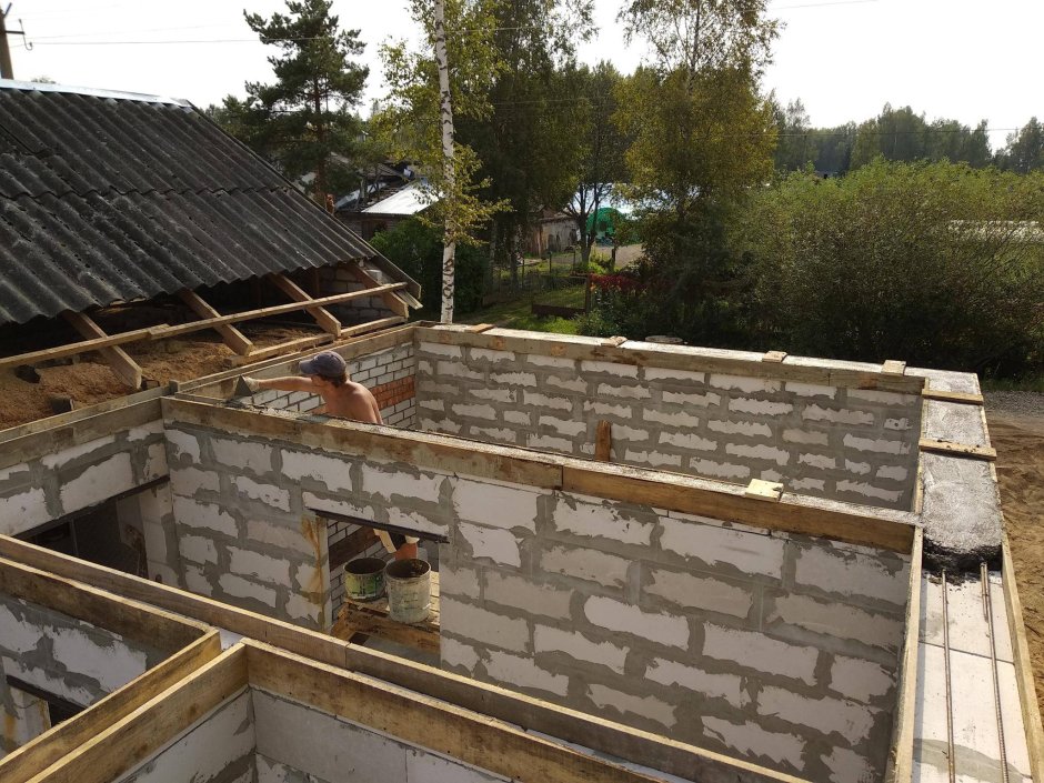 Пристрой к дому из пеноблоков