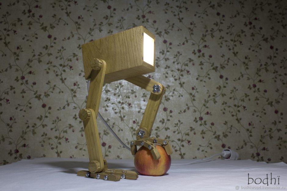 Настольная лампа из фанеры