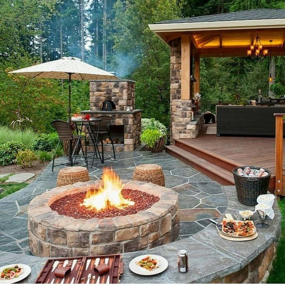 Барбекю из кирпича для беседки