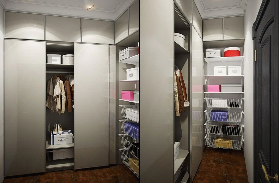 Гардеробная узкая белая