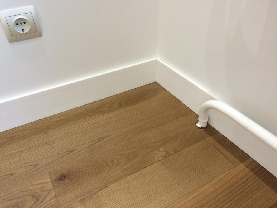 Плинтус дюрополимер монтаж