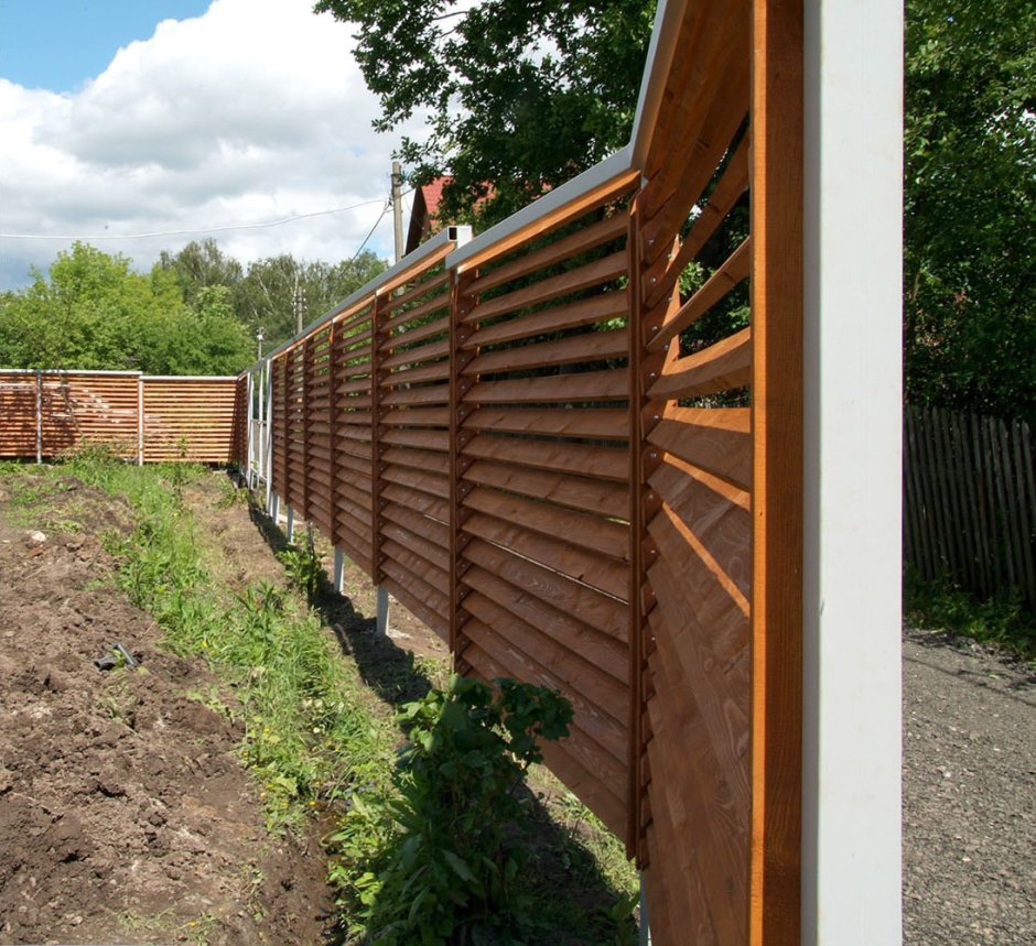 Забор жалюзи деревянный