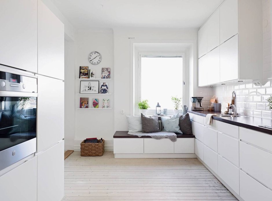 Белая кухня гостиная икеа