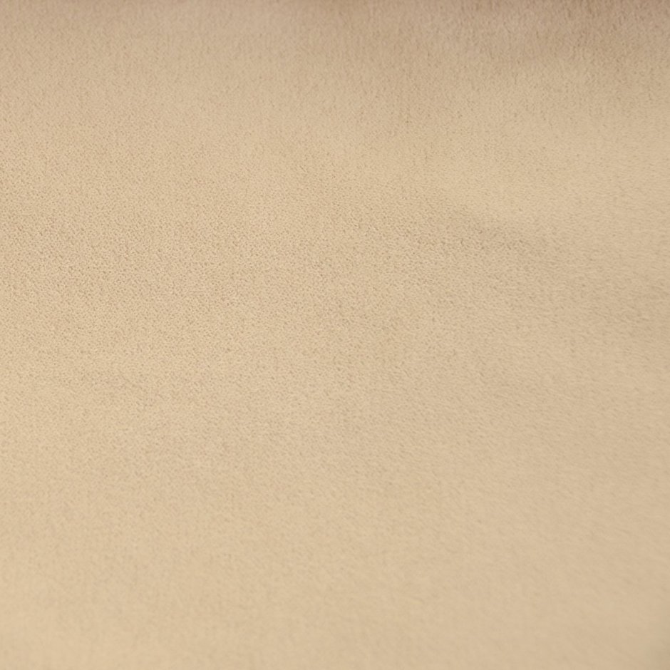 Светло бежевый