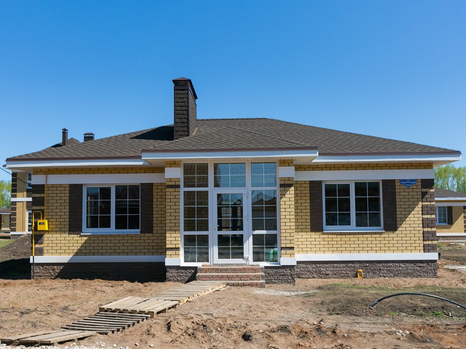 Входная группа для одноэтажного дома из газобетона