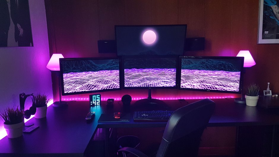 Комната в неоновом стиле