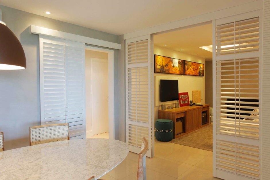 Жалюзийные ставни на высокие окна