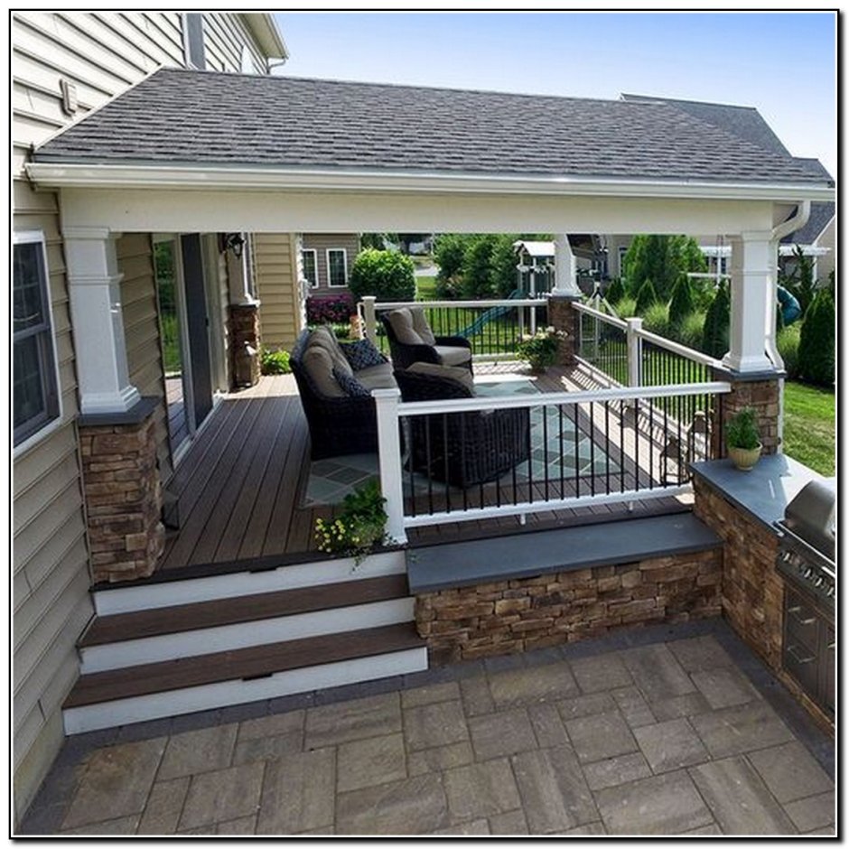 Терраса из кухни в частном доме