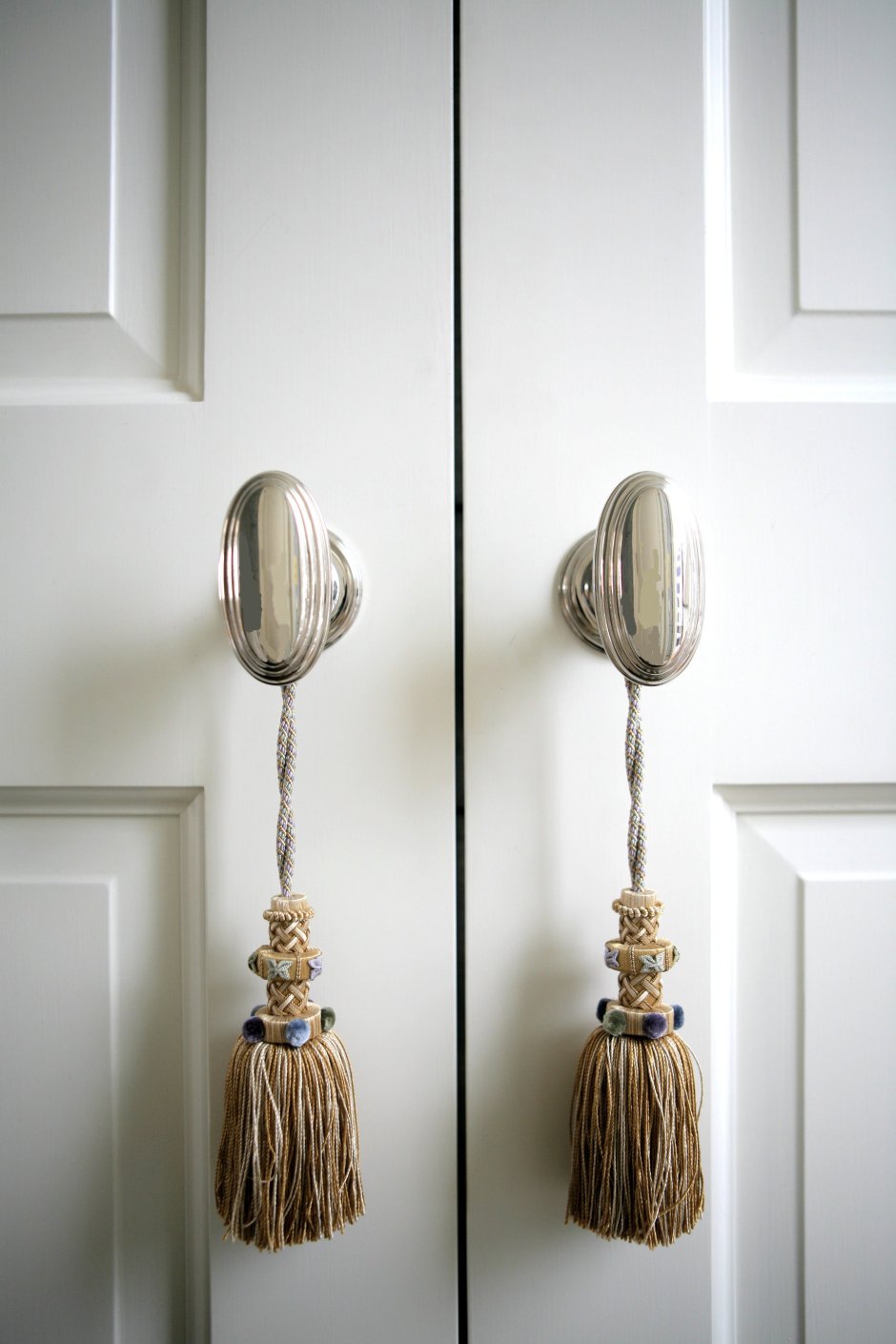 Декор двери на Хэллоуин