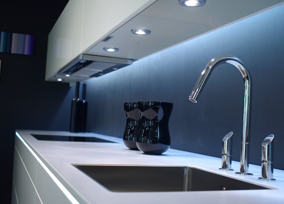 Подсветка кухонной столешницы