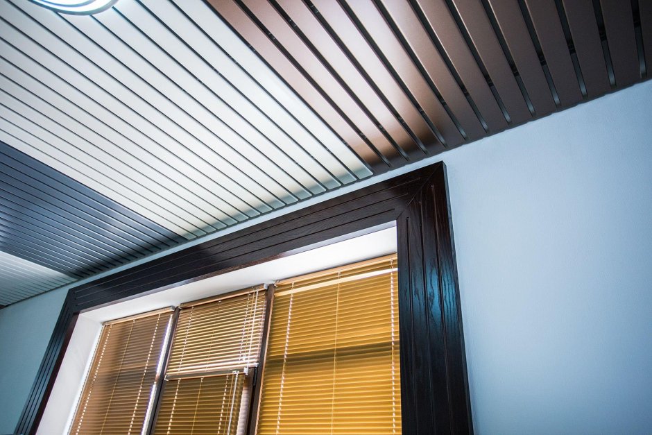 Подвесной потолок реечный алюминиевый