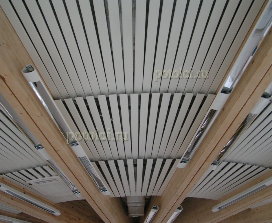 Потолок лофт металл реечный