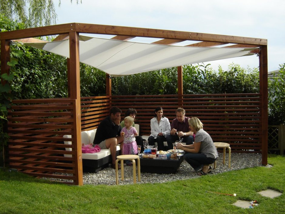 Разноуровневый навес беседки