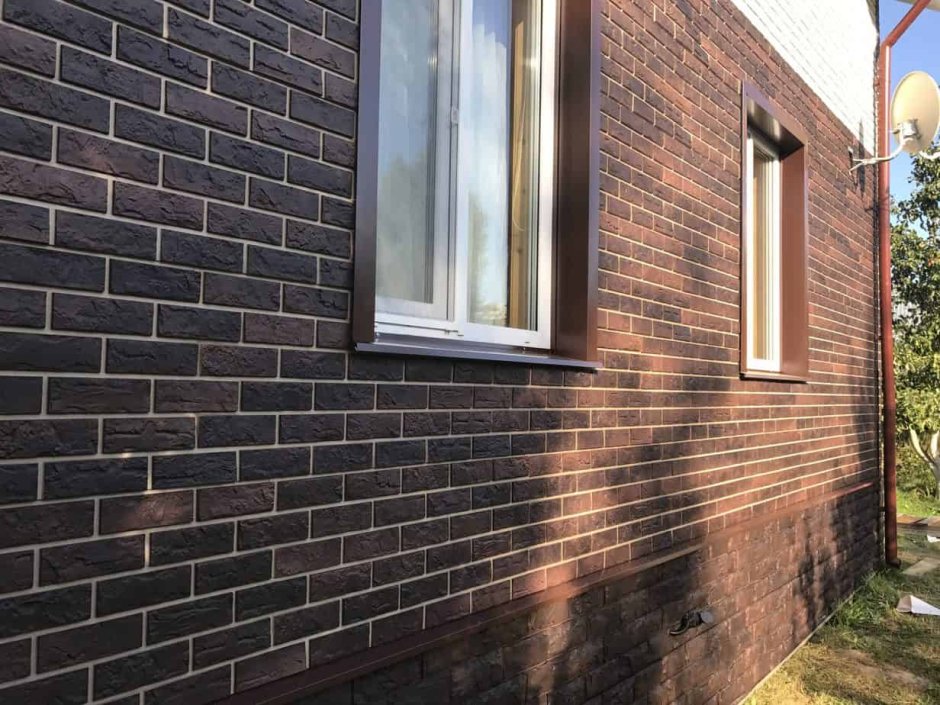 Фаундри фасадная панель кирпич