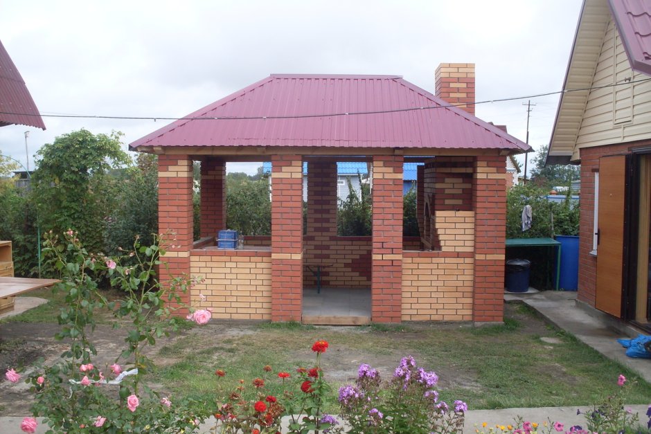 Беседка из кирпича