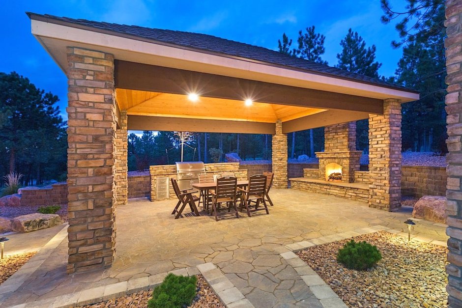 Беседка из кирпича