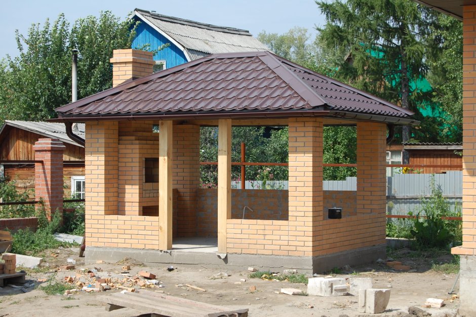 Беседка с кирпича