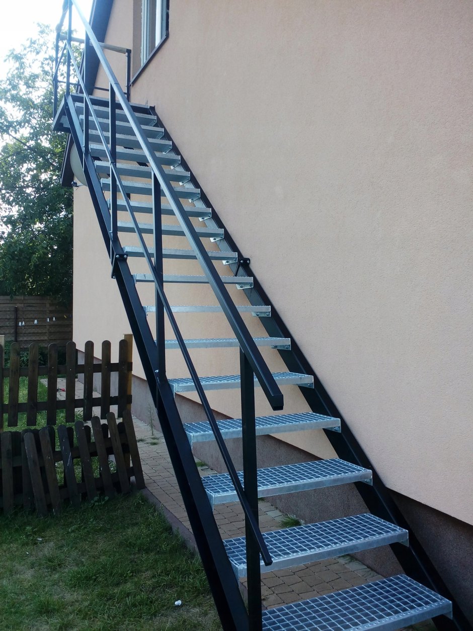 Лестница деревянная стандарт лм 02