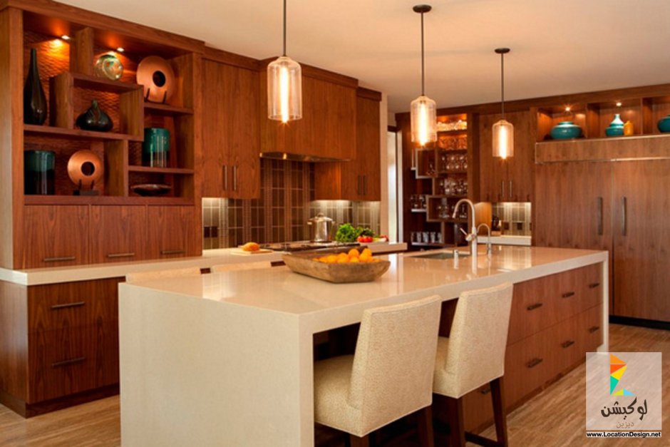 Кухонный остров с обеденным столом