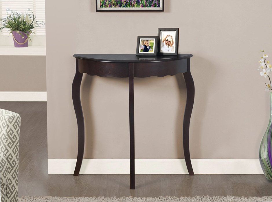 Консоль с тремя ножками