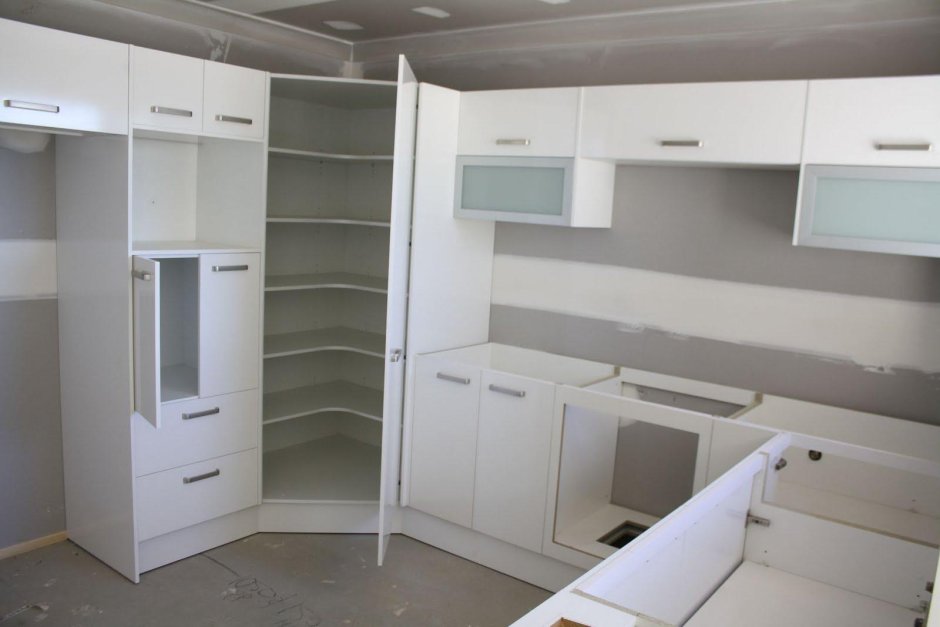 Шкафы кладовая для хранения