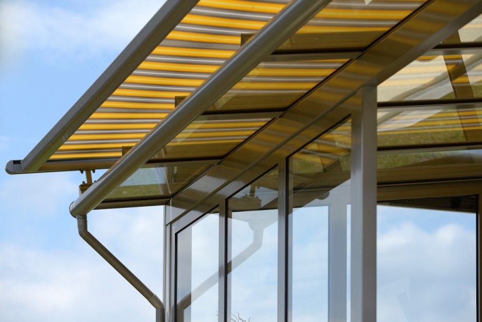 Крыша на балкон