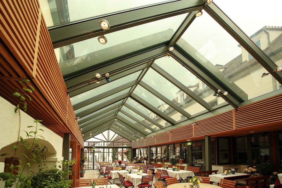 Раздвижная стеклянная крыша